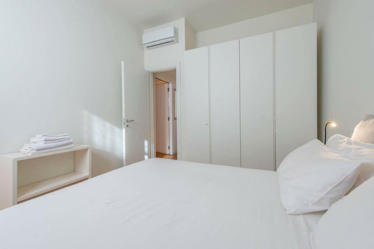Joivy 1Br Apt In Isola With Stunning View To Bosco Verticale ミラノ エクステリア 写真
